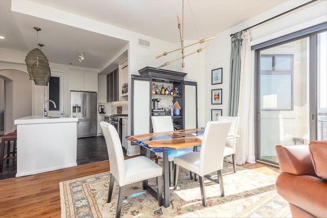 717 S Riverside Dr Apt 1102, Memphis, TN 38103