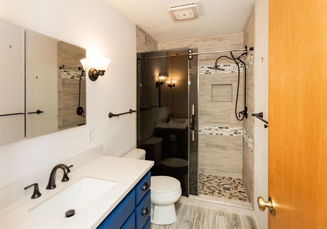 100 Corliss Avenue, Elk Run Heights, IA 50707