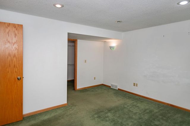 100 Corliss Avenue, Elk Run Heights, IA 50707