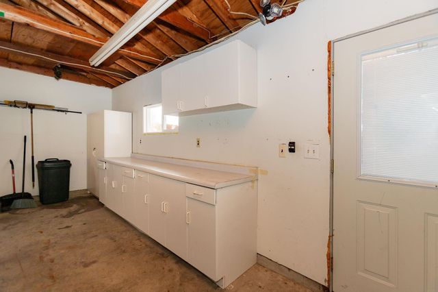 100 Corliss Avenue, Elk Run Heights, IA 50707