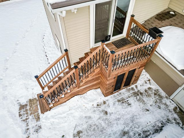 100 Corliss Avenue, Elk Run Heights, IA 50707