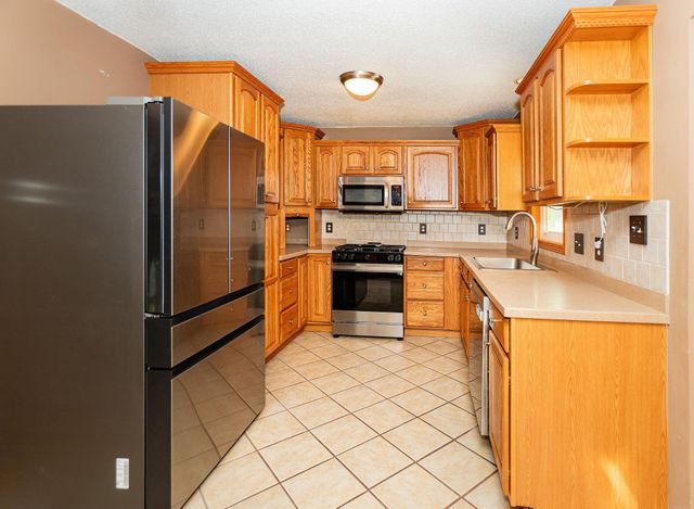 100 Corliss Avenue, Elk Run Heights, IA 50707