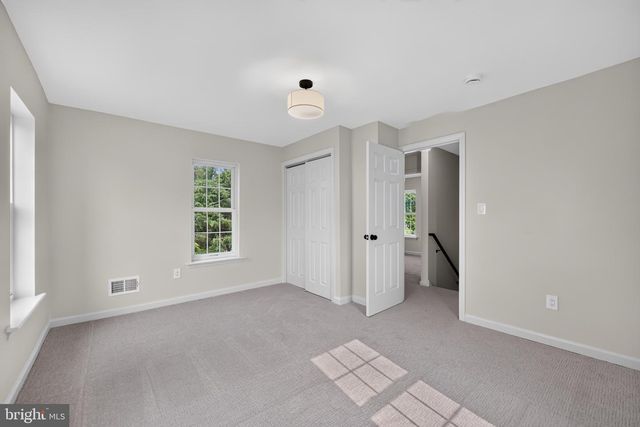 700 CLONMELL RD, Paulsboro, NJ 08066