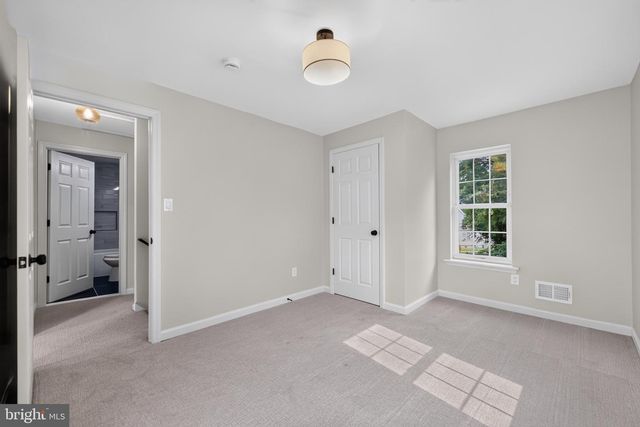 700 CLONMELL RD, Paulsboro, NJ 08066