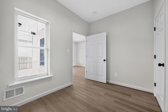 700 CLONMELL RD, Paulsboro, NJ 08066