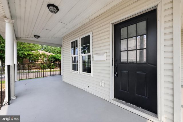 700 CLONMELL RD, Paulsboro, NJ 08066