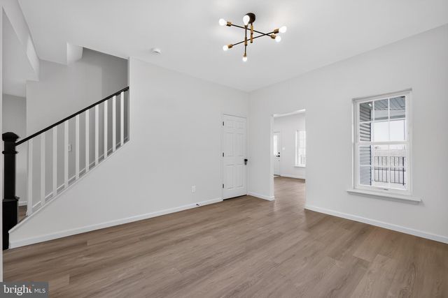 700 CLONMELL RD, Paulsboro, NJ 08066
