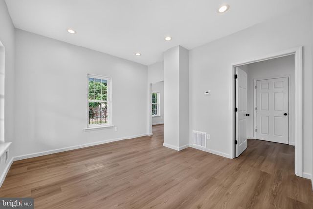 700 CLONMELL RD, Paulsboro, NJ 08066