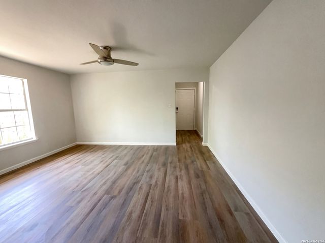 4818 Lark, San Antonio, TX 78228