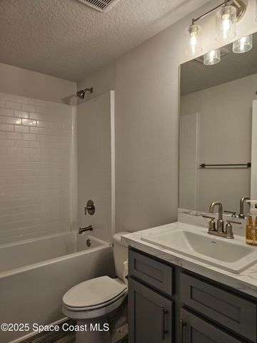 789 San Filippo Drive SE, Palm Bay, FL 32909