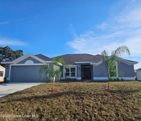 789 San Filippo Drive SE, Palm Bay, FL 32909