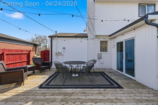 14820 Talbot Street, Oak Park, MI 48237