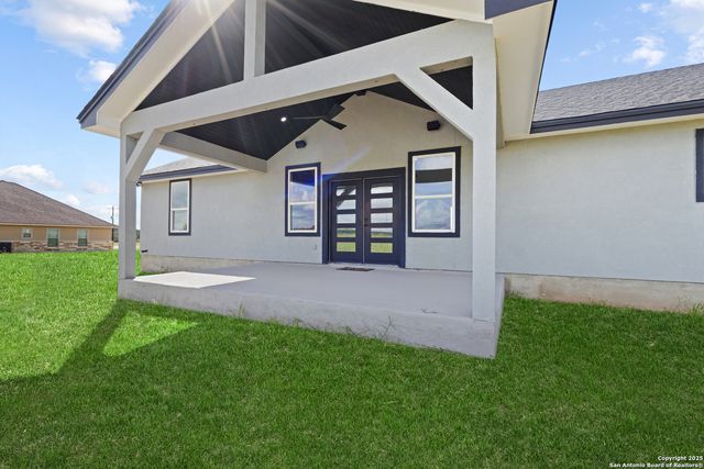 113 Carrizo Ranch, Floresville, TX 78114