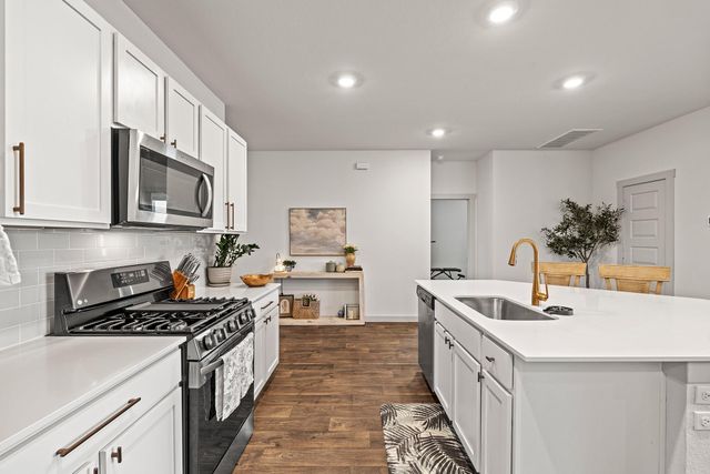 112 Wichita River RD, Hutto, TX 78634