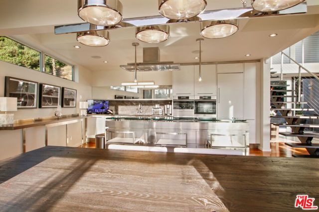 9416 Beverly Crest Drive, Beverly Hills, CA 90210