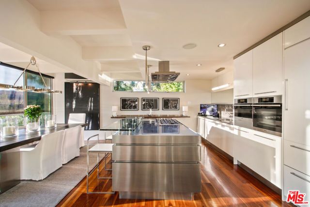 9416 Beverly Crest Drive, Beverly Hills, CA 90210
