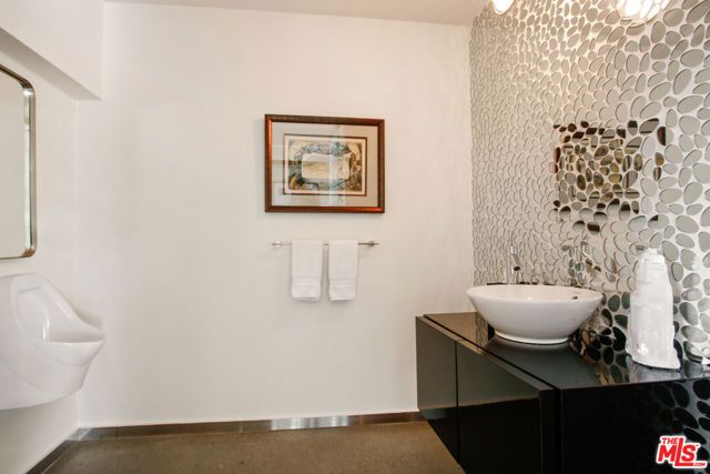 9416 Beverly Crest Drive, Beverly Hills, CA 90210