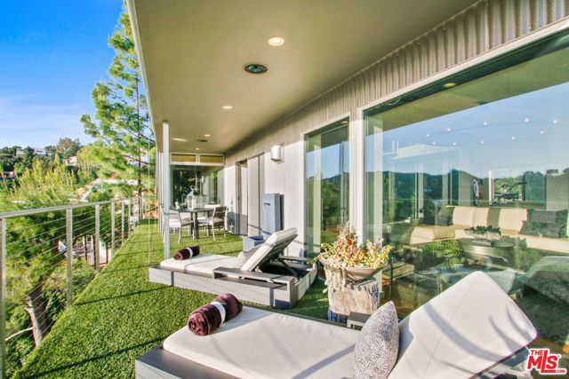 9416 Beverly Crest Drive, Beverly Hills, CA 90210