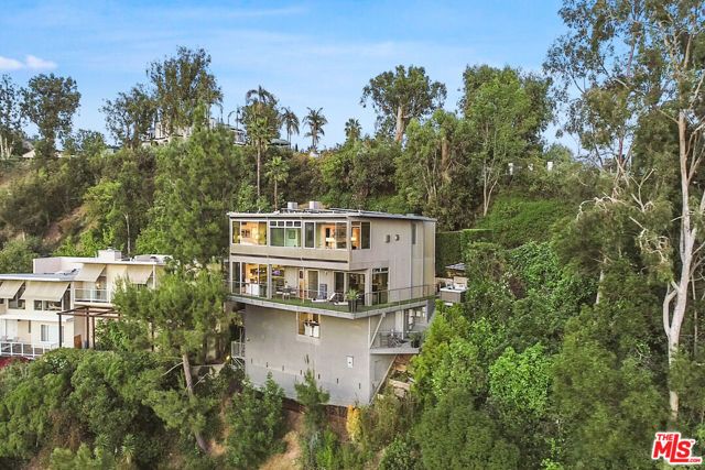 9416 Beverly Crest Drive, Beverly Hills, CA 90210
