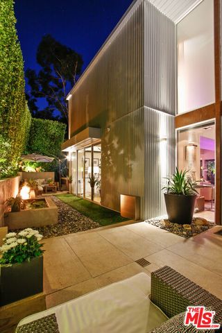 9416 Beverly Crest Drive, Beverly Hills, CA 90210