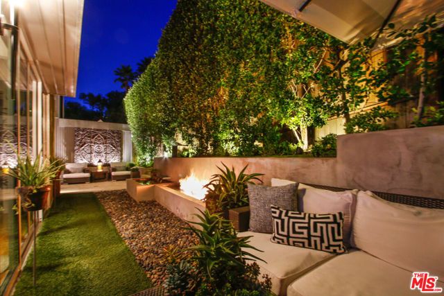 9416 Beverly Crest Drive, Beverly Hills, CA 90210