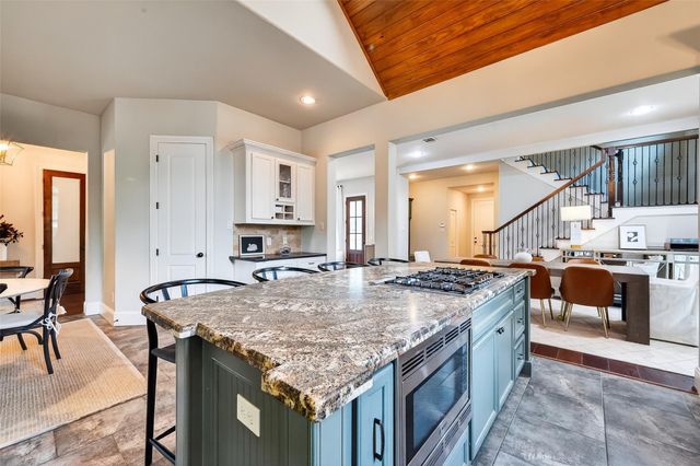 127 Gershwin Drive, Houston, TX 77079