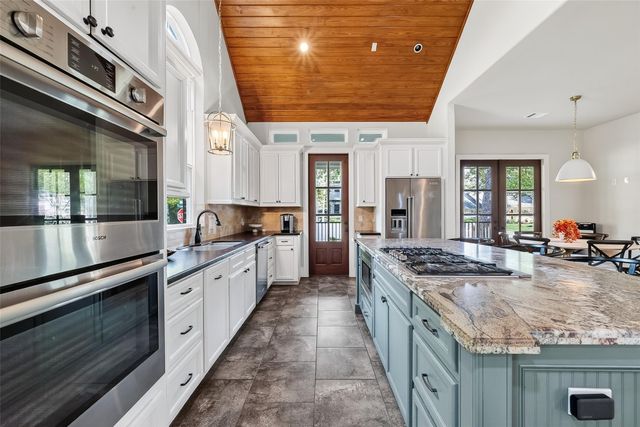 127 Gershwin Drive, Houston, TX 77079