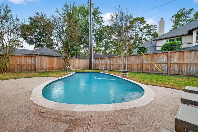 127 Gershwin Drive, Houston, TX 77079