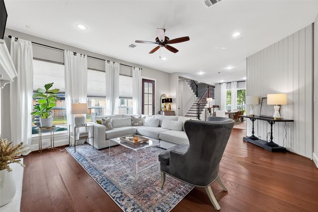 127 Gershwin Drive, Houston, TX 77079