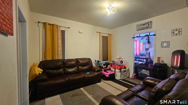 50 Summer Street, Waterbury, CT 06704