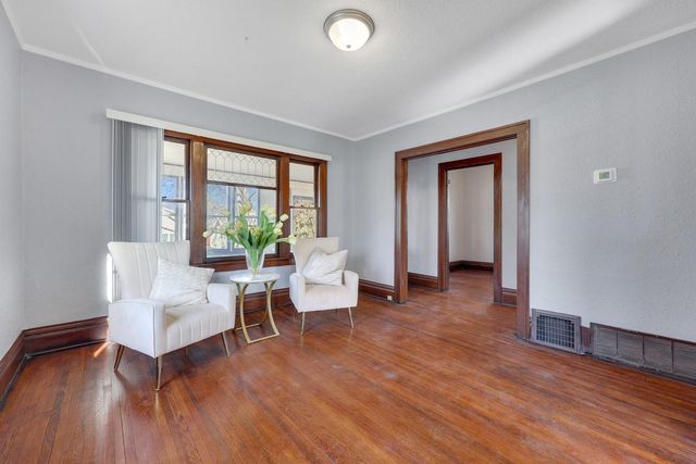 3526 James Avenue N, Minneapolis, MN 55412