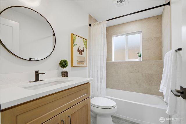 9526 7th Avenue NW, Seattle, WA 98117
