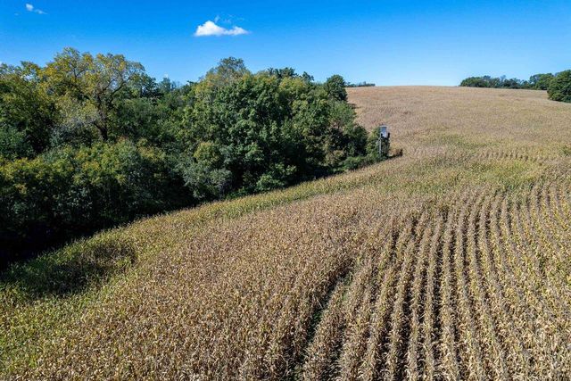 8580 Roelke Road, Blue Mounds, MT 53517