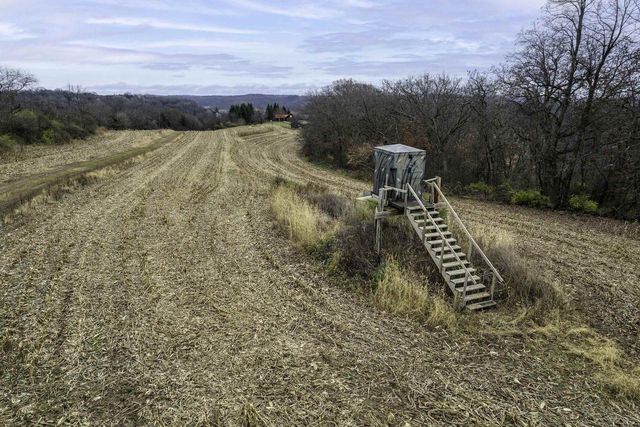 8580 Roelke Road, Blue Mounds, MT 53517