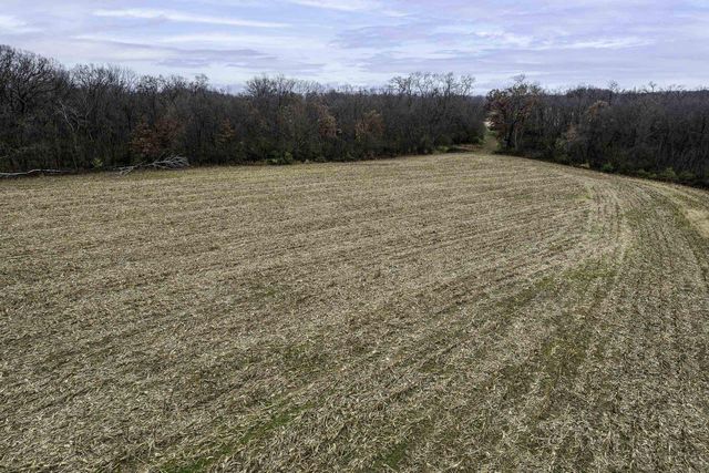 8580 Roelke Road, Blue Mounds, MT 53517