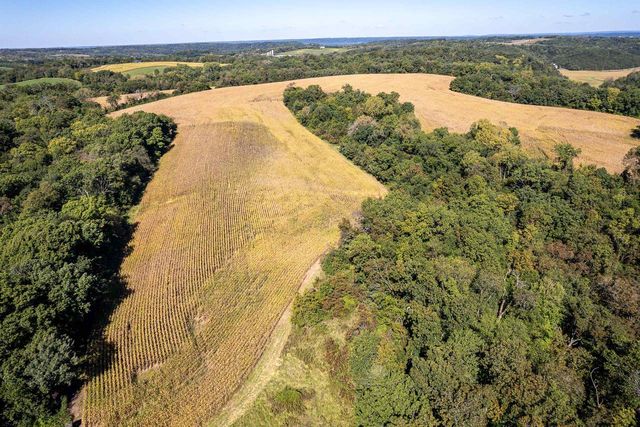 8580 Roelke Road, Blue Mounds, MT 53517