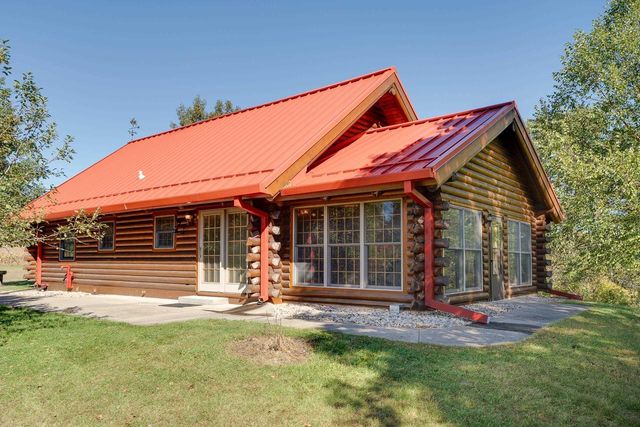 8580 Roelke Road, Blue Mounds, MT 53517