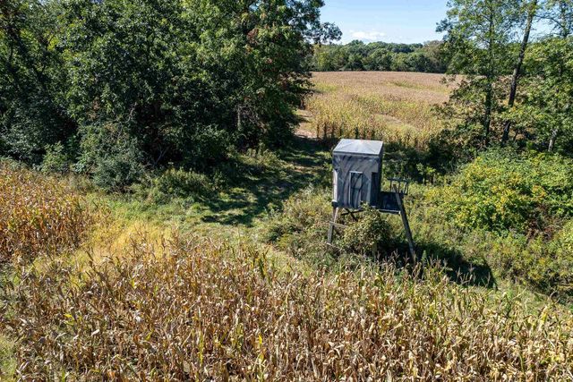 8580 Roelke Road, Blue Mounds, MT 53517