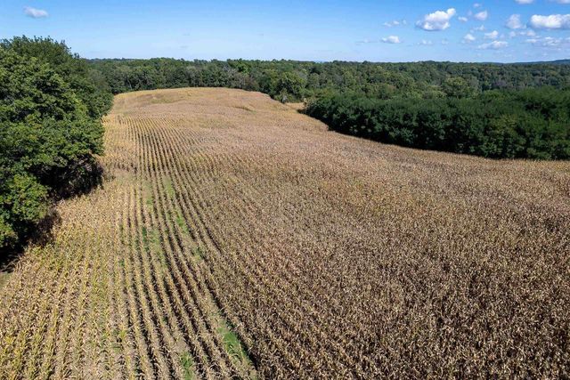 8580 Roelke Road, Blue Mounds, MT 53517