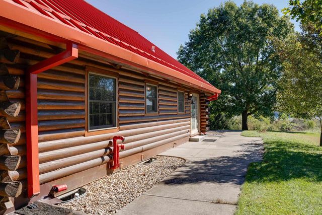 8580 Roelke Road, Blue Mounds, MT 53517