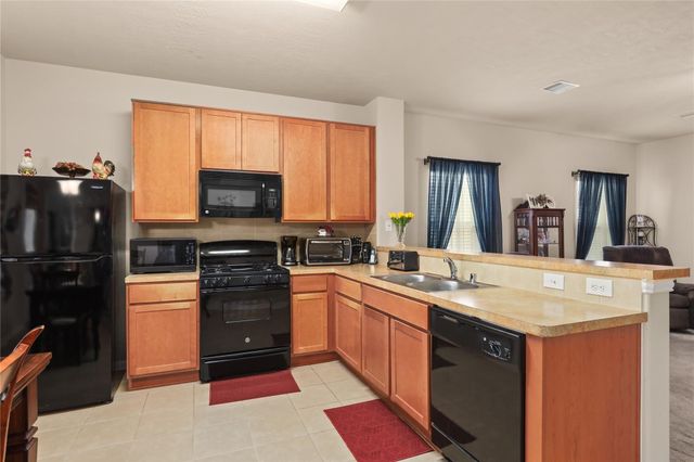 2219 Emerald Lane, Texas City, TX 77591