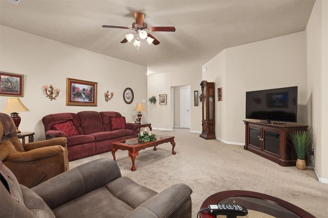 2219 Emerald Lane, Texas City, TX 77591