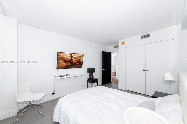 1100 West Ave 1016, Miami Beach, FL 33139
