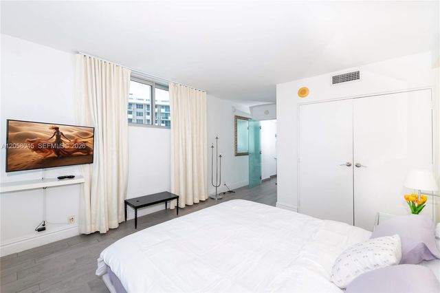 1100 West Ave 1016, Miami Beach, FL 33139
