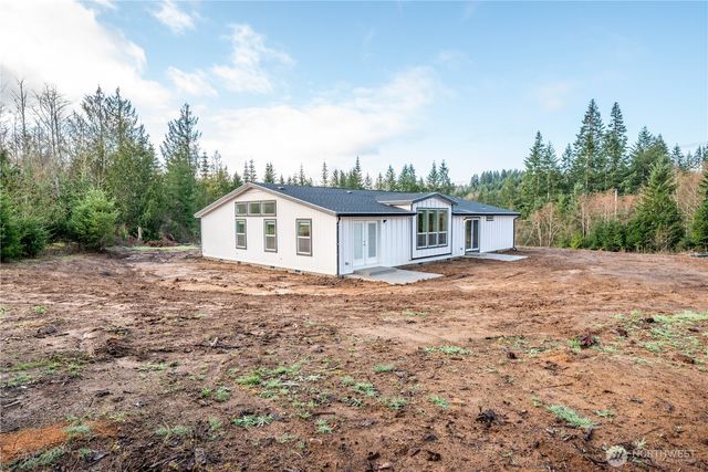 1728 Spirit Lake Highway, Castle Rock, WA 98611