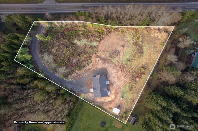 1728 Spirit Lake Highway, Castle Rock, WA 98611