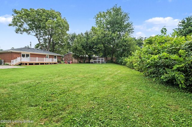 6808 Bebe Ct, Louisville, KY 40219
