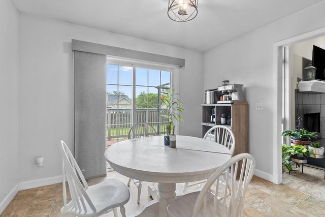 N1586 Washington AVENUE, Lake Geneva, WI 53147