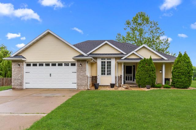 N1586 Washington AVENUE, Lake Geneva, WI 53147