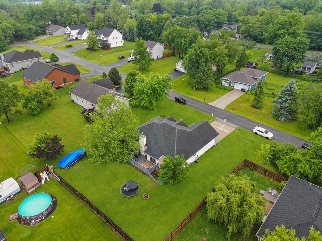N1586 Washington AVENUE, Lake Geneva, WI 53147